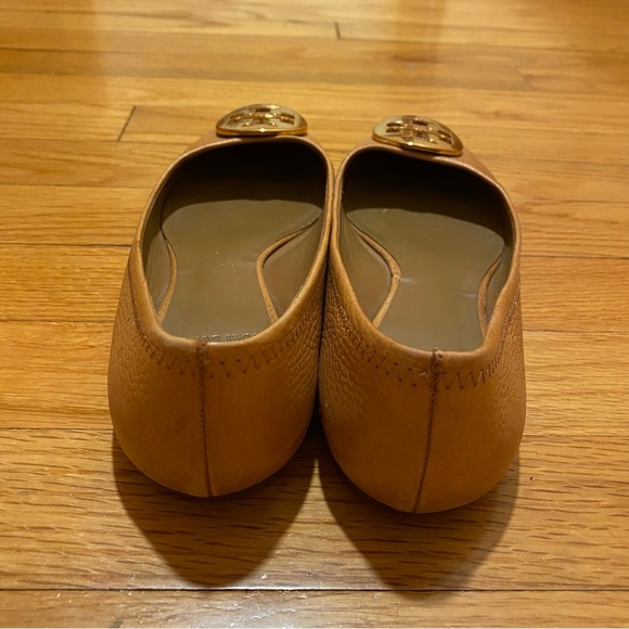 Tan Tory Burch Reva Flats - Picture 4 of 6
